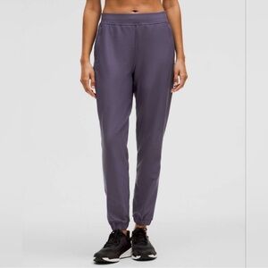 Lululemon Adapted State High Rise Jogger Size 6 in Nightfall Brand New Condition
